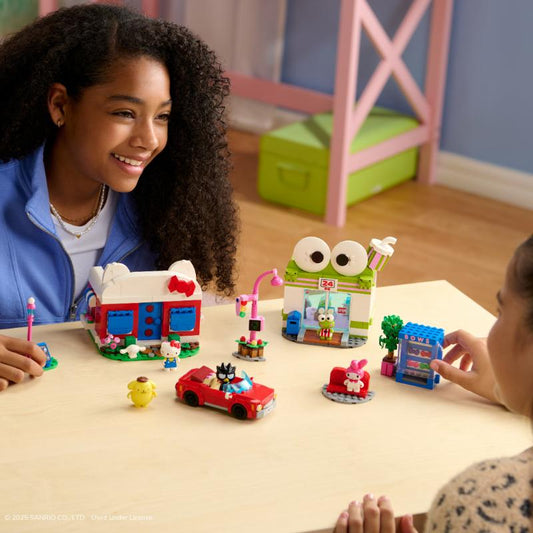 JUGUETE BLDR HELLO KITTY AUTO CONVERTIBLE BADTZ-MARU JAZWARES