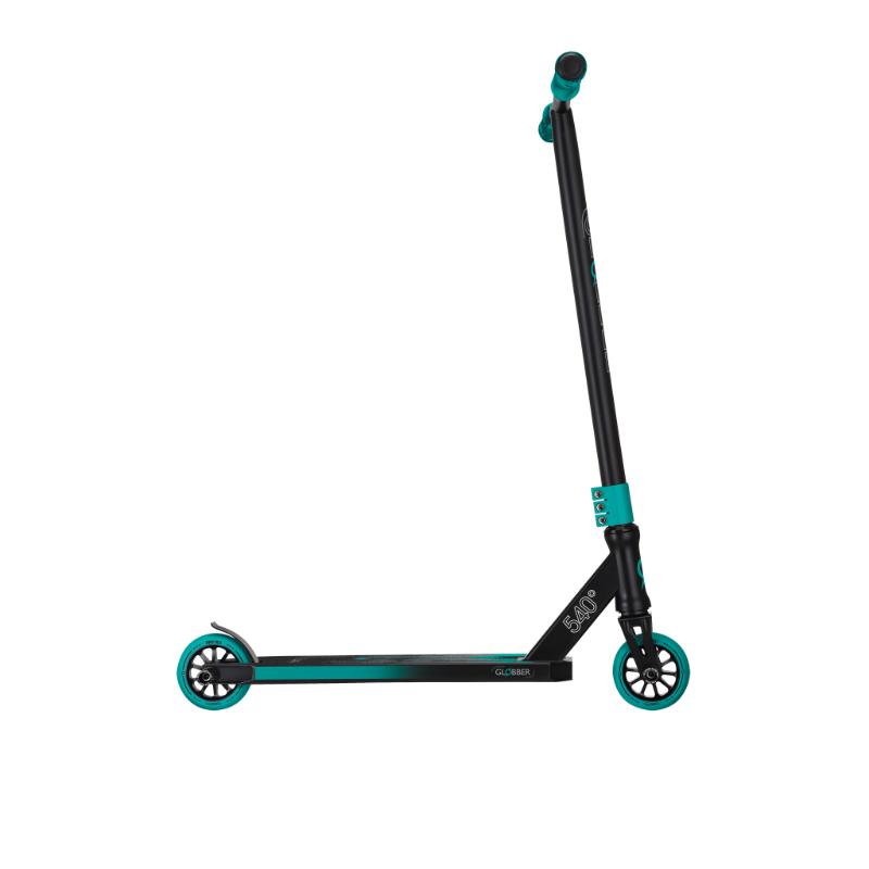 Globber monopatin Stunt GS 540 negro con verde acero