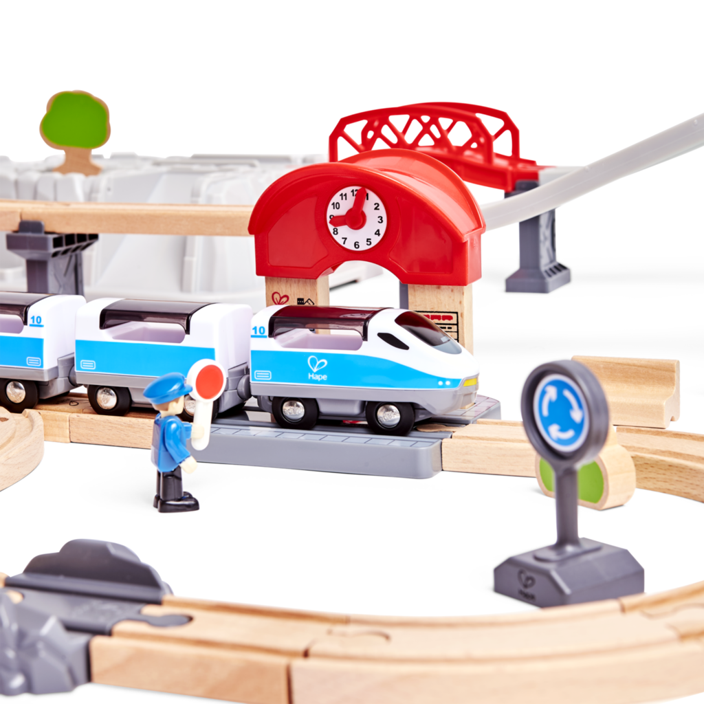 Hape balde vías de tren urbano