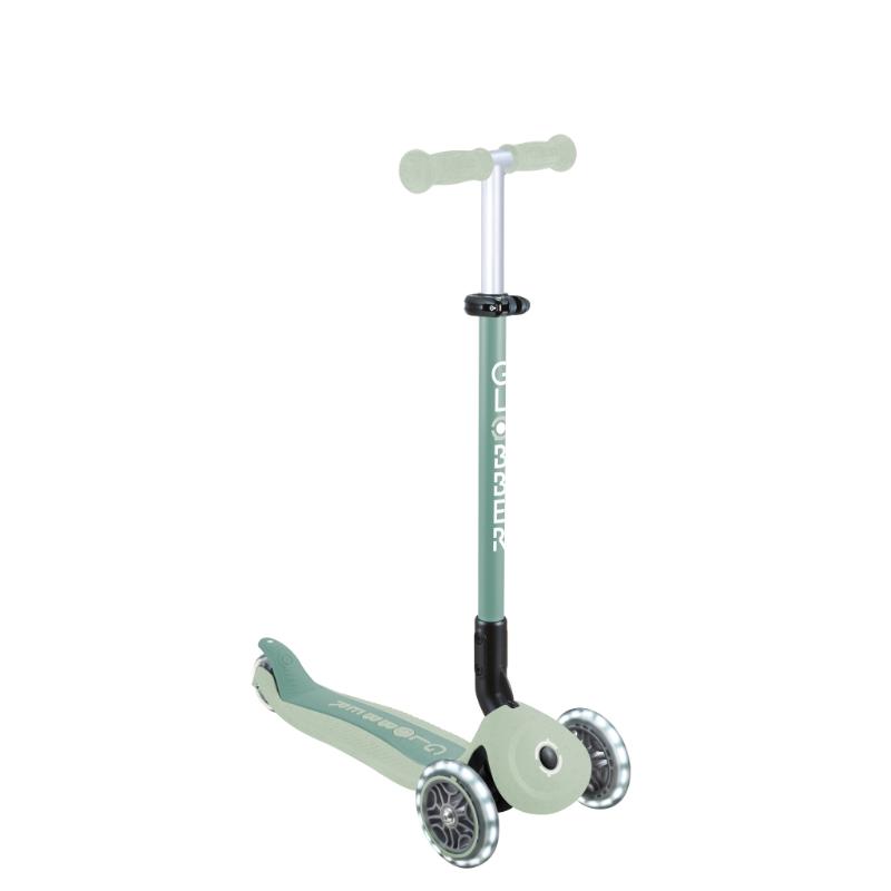 Globber Go Up Active ecológica verde pistacho con luces